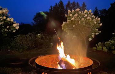 Relaxing Catskill Escape- Mountain Views - Hot Tub - Fire Pit - Heated Pool - Foto 32