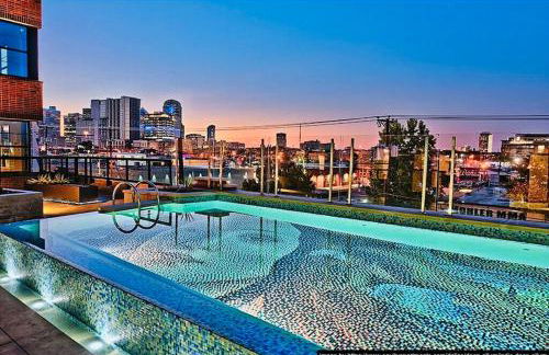 Deep Ellum Theatre Suite - The Black Collection - Photo 17