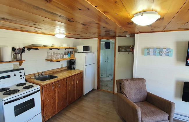 Cavendish Bosom Buddies Cottage Resort - Photo 24