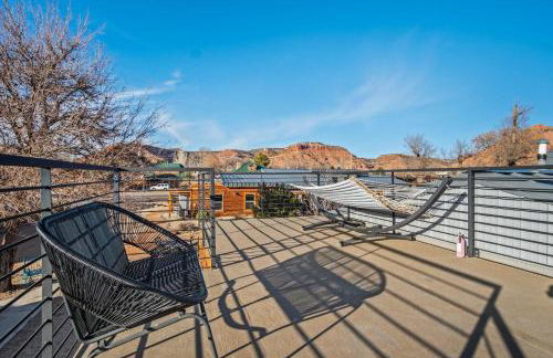 Timber & Tin D 2Bed 2Bath w Pool & Rooftop Deck - Foto 11
