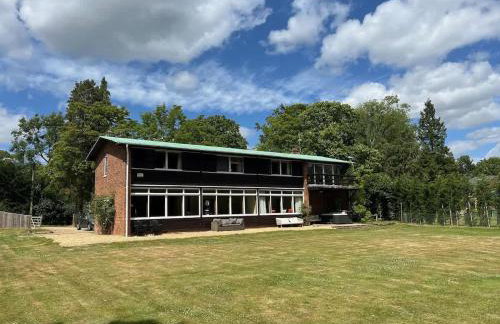 Spacious and stylish with games room, huge garden, peaceful surroundings - Foto 2