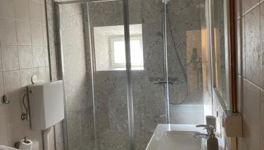 Appartamento Al Vicolo - Foto 4, towels, Shower