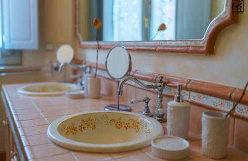 Palazzo Rossi, Historic Boutique Home in Marche - Foto 36