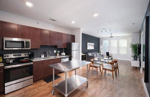 Cozy 1BR-Southtown Near Rvrwalk, Dome & Conv - Photo 2