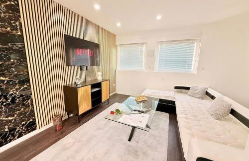 Les Suites Bisous Metz - Jacuzzi & Private Sauna - Photo 4