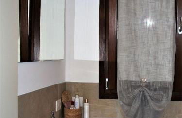 Green & Lake Home - Photo 24