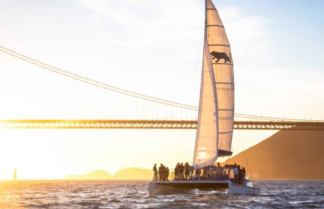 Cruzeiro de catamarã ao pôr do sol na Baía de San Francisco - Foto 2