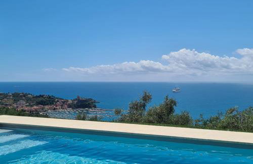 "The Ulivi" inside Le Agavi Private Park, shared Pool and Tennis 200m far, Sea View Apartment 2 AC BDR, 2BTH, parking next home and private garage in Lerici! Cooking Lesson and Wine Tasting - Foto 44