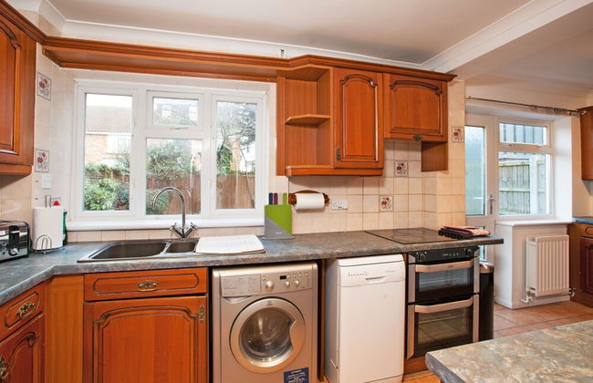 3 Bedroom House Near the City Center - Photo 9