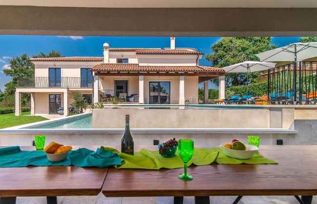 Villa With Swimming Pool and Outdoor Kitchen - Foto 25