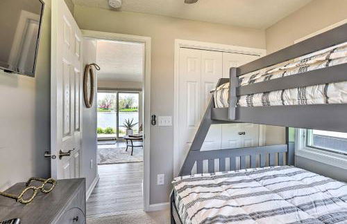 Lakefront Bellevue Home Private Beach and Fire Pit! - Foto 17