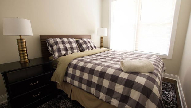 2 Level Home near Wrigley - Foto 2, Zimmer