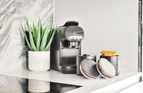 Modern Chic Flat Near Westfield Mall & Tube, Luxury & Comfy - Foto 11