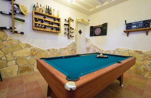 Lovely Home In Unesic With Sauna - Foto 5