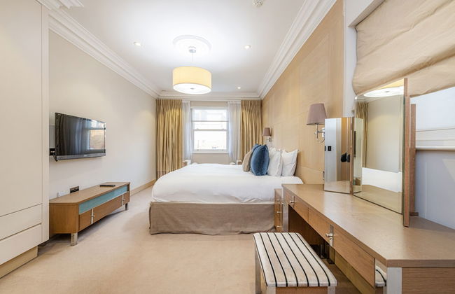 Claverley Court - Photo 44