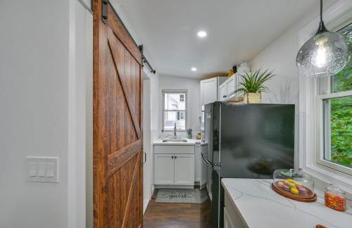 5 Mi to Salem Furnished Patio at Danvers Studio! - Foto 7