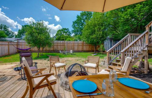 4 Mi to Liberty U Huge Home with Yard and Hot Tub - Foto 32