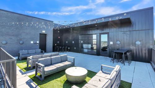 Gorgeous Apt for 8 with Rooftop & Gym Near DT - Foto 2