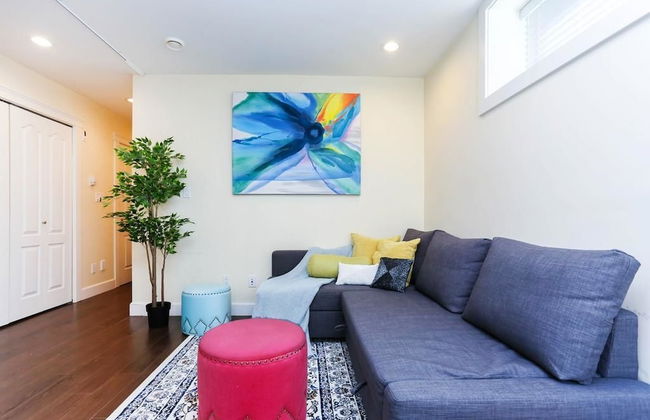 Central Cozy 1bdr Suite by Elevate Rooms - Photo 10