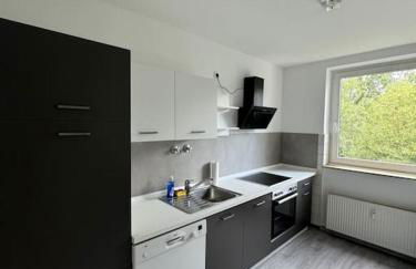 Moderne und möblierte Wohnung! - Foto 13