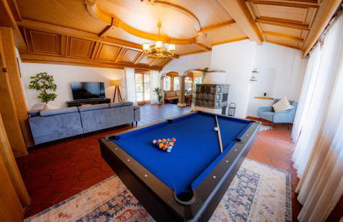 C4S COME4STAY - Alpenblick Watzmann-Kehlstein - TOP Lage im Berchtesgadener Land I bis zu 10 Personen I große Terrasse mit Blick auf die Berge I Smart TV I Billiard I WLAN I kostenloser Parkplatz - Foto 4