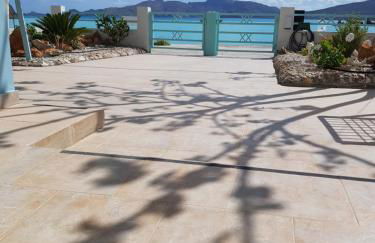 Haraki Mare Studios beach front - Foto 31