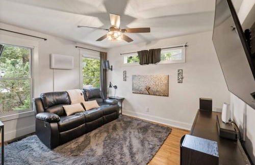 Single Story Fully Fenced Pet Friendly Bungalow in the Arts District - Foto 7