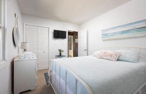 Oceanside Cottage -3BDR 2BA-Walk to Beach! - Foto 6