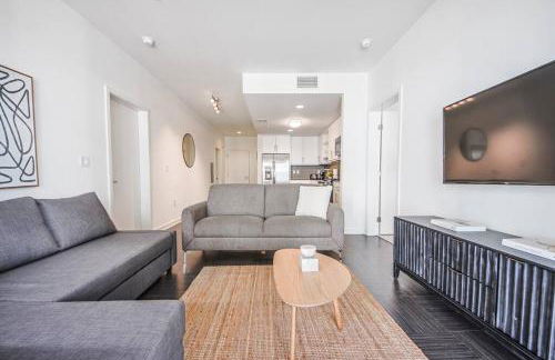 Spacious 2BD 2BA with Huge Balcony, Near Venice Beach & Fun! - Foto 8