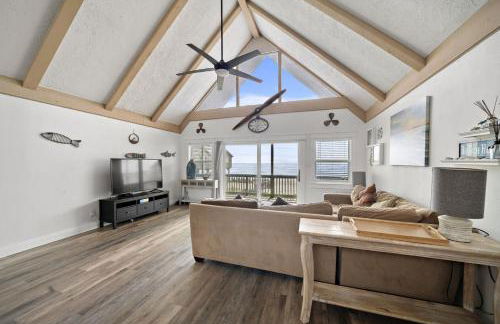 2nd Row Home Close to Beach - Foto 38