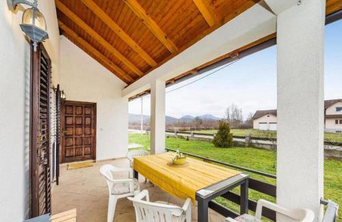 Family-friendly apartments with swimming pool Lovinac, Velebit - 21748 - Foto 13