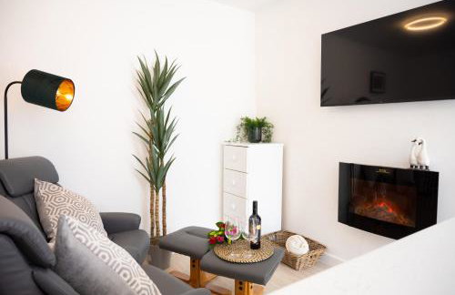 Northern Hideaways Lockup Mews, Bellingham - Photo 1