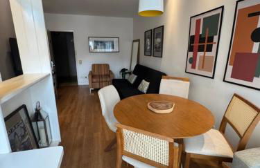 Leblon - Vista Mar no Top Flat Leblon com Academia, Garagem e Arrumação Diária - True Rio - Photo 1