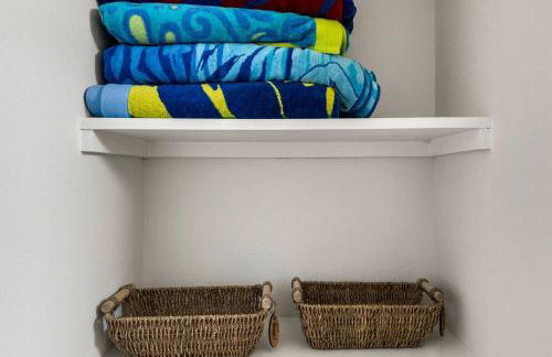 Palms & Pelicans - Photo 55