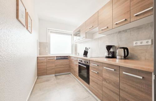 Tolstov Apartments - 3 Room Apartment - Balcony - Kitchen - Washing machine - next to Cologne - Foto 4