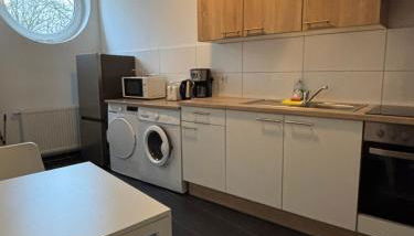 Case Four Boardinghouse mit Parkplatz, Küche, Waschmaschine und Trockner - Foto 4, stove, toaster