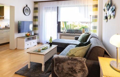 FeWo Harzer Bergwind Sankt Andreasberg, 1 Hund bis 30Kg willkommen, große eingezäunte Terrasse mit Gasgrill - Foto 4