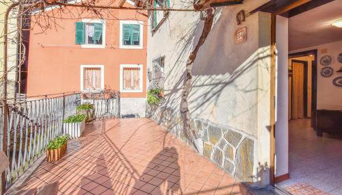 3 Bedroom Cozy Home In Lumarzo - Foto 5