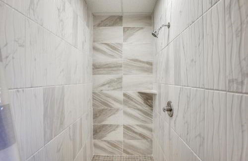 8 Mi to Kentucky Downs Quiet Getaway with Patio - Foto 17