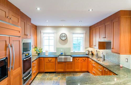 Magnificent Ocean View walk to beaches and town - Foto 9