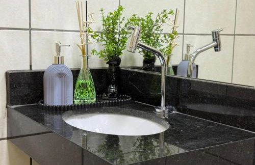 Flat Moderno com Ar e Wi-Fi Rápido a 5min Aeroporto - Photo 9