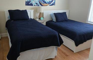 Stylish 2 bedroom home Steps from private beach - Foto 12