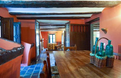 Masía Finca La Sazadilla con Piscina - Foto 17