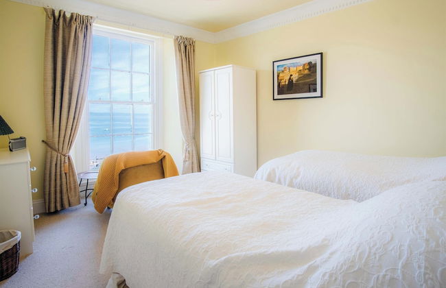 5 Belle Vue Court - 2 Bedroom Apartment - Tenby - Foto 9