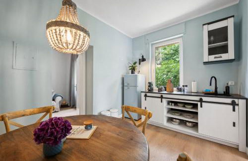 Altstadt Apartment am Wasser mit großem Garten - Photo 2