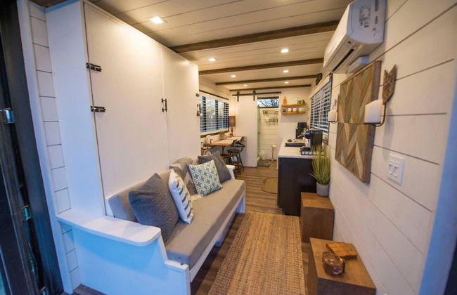 Stillwater House Tiny Container Home 12 min to Downtown Magnolia - Foto 4