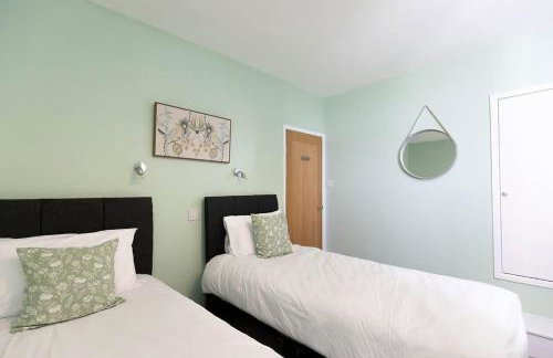 Spacious 4-Bed Lake District Getaway for Groups - Foto 11