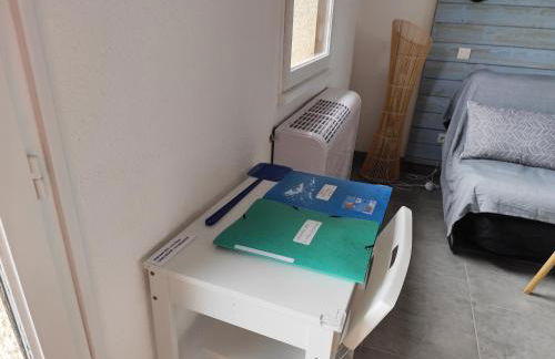 Ossau T2 5 personnes 1 chambre draps serviettes inclus parking moustiquaires tout confort près du ski - Foto 11