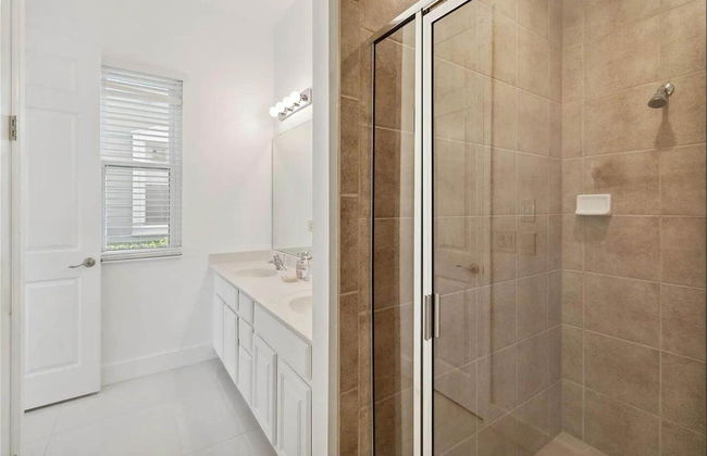 Gorgeous 4Bd Close to Disney With Spa at Reunion Resort 1552 - Foto 14