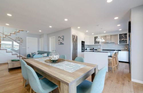 Casa nueva con piscina y vistas al mar - Foto 28